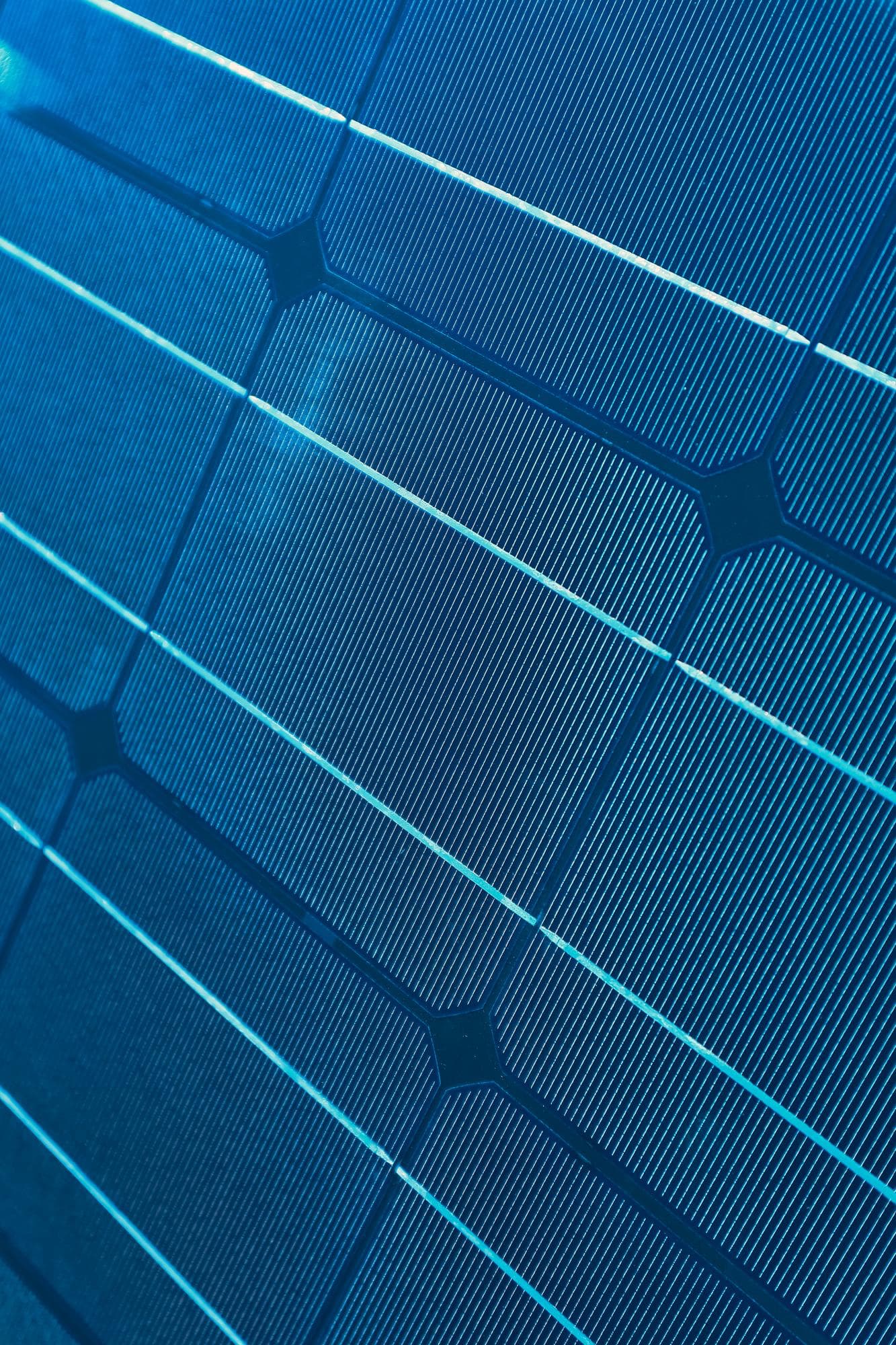 Ein Solarzellenmuster aus der Nähe